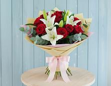 Букет цветов из:  Лилии и Розы #REPLACE_PRED# Посёлке Свободы