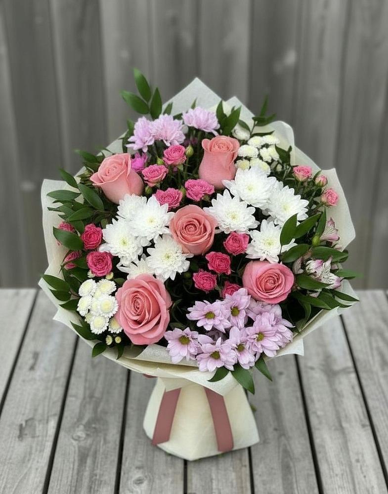 Букет цветов из: Альстромерии, Гвоздики, Розы и Хризантемы в Посёлке Свободы
