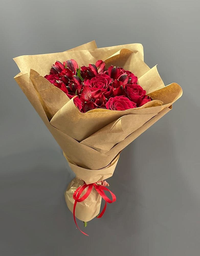 Букет цветов из: Альстромерии и Розы в Посёлке Свободы