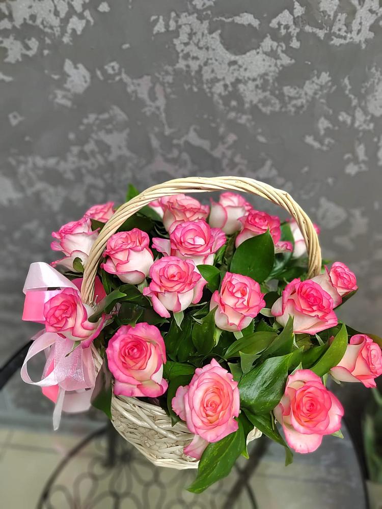 Цветочная композиция из Розы в корзине в Посёлке Свободы