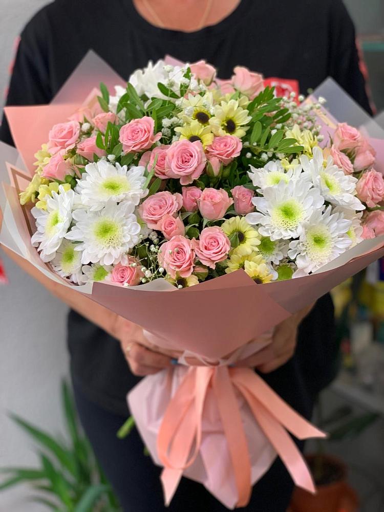 Букет цветов из: Розы и Хризантемы в Посёлке Свободы