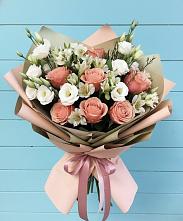 Букет цветов из:  Розы, Альстромерии и Лизиантусы #REPLACE_PRED# Посёлке Свободы
