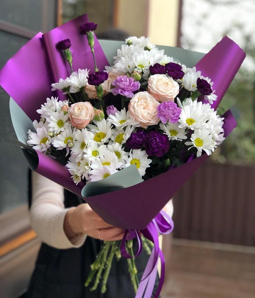 Букет цветов из: Хризантемы, Гвоздики и Розы в Посёлке Свободы
