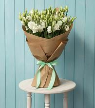 Букет цветов из:  Лизиантусы в Посёлке Свободы