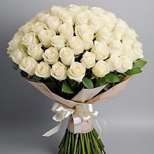 Букет 101 беля роза Белоснежка в Посёлке Свободы