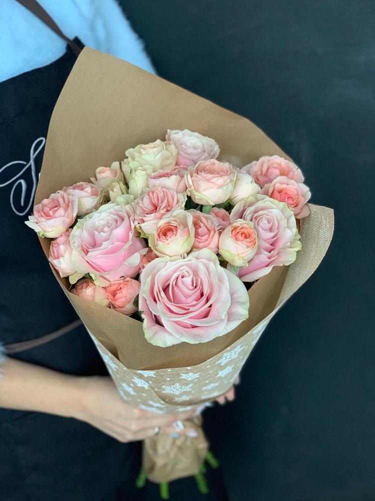 Букет цветов из: Хризантемы и Розы в Посёлке Свободы