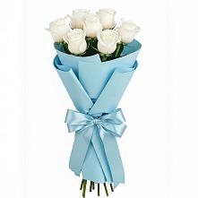 Букет 7 белых роз Проуд в Посёлке Свободы