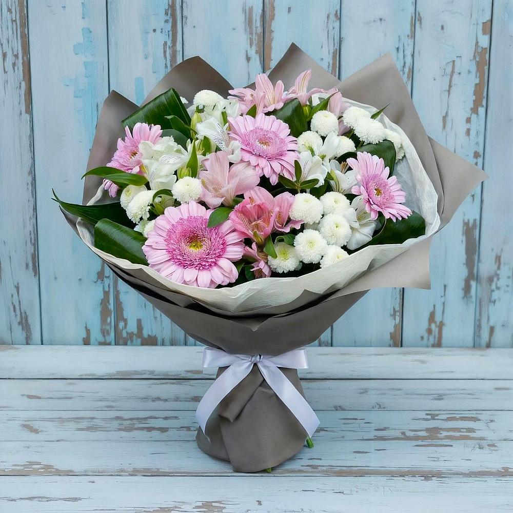 Букет цветов из: Герберы, Альстромерии и Хризантемы в Посёлке Свободы