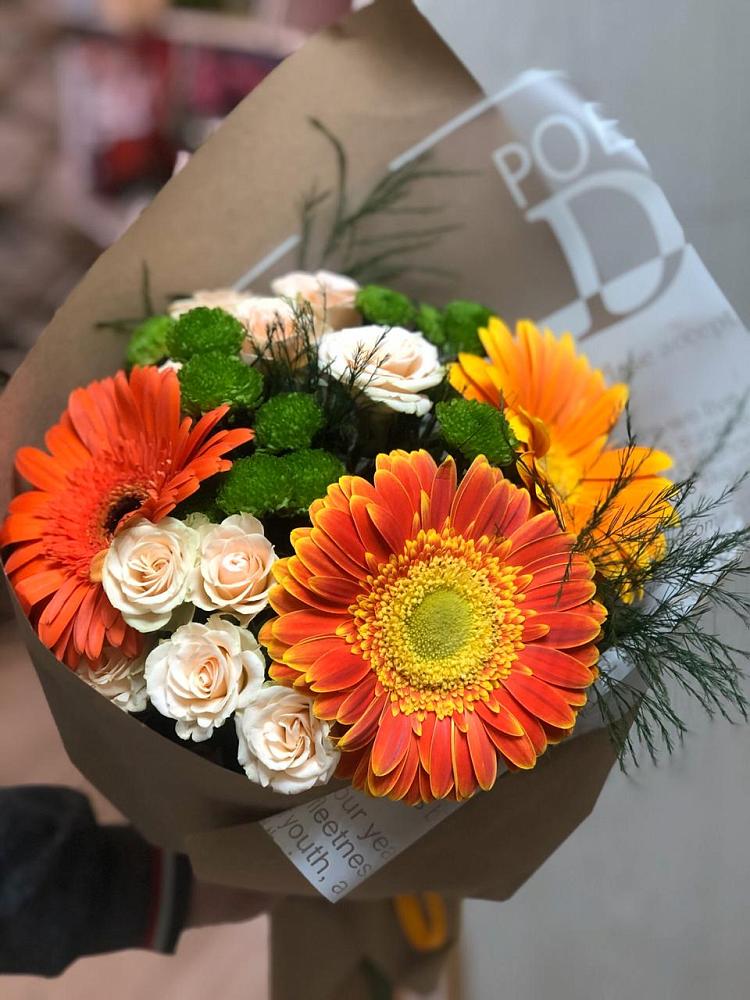 Букет цветов из: Герберы, Хризантемы и Розы в Посёлке Свободы