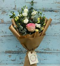 Букет цветов из:  Розы и Лизиантусы в Посёлке Свободы