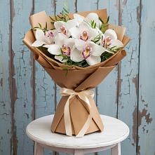Букет цветов из:  Орхидеи и Розы в Посёлке Свободы