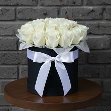 Цветочная композиция из Розы в шляпной коробке #REPLACE_PRED# Посёлке Свободы