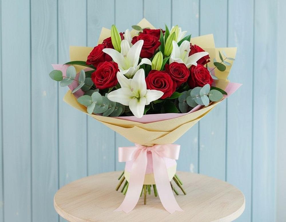 Букет цветов из: Лилии и Розы в Посёлке Свободы